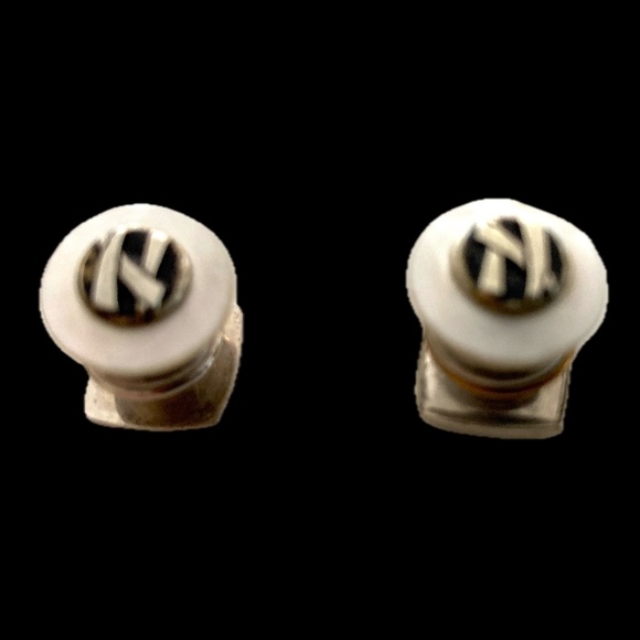 Antique N Monogram Initial Letter Snap Style BAER & WILDE KUM-A-PART Cuff Links - Picture 1 of 6